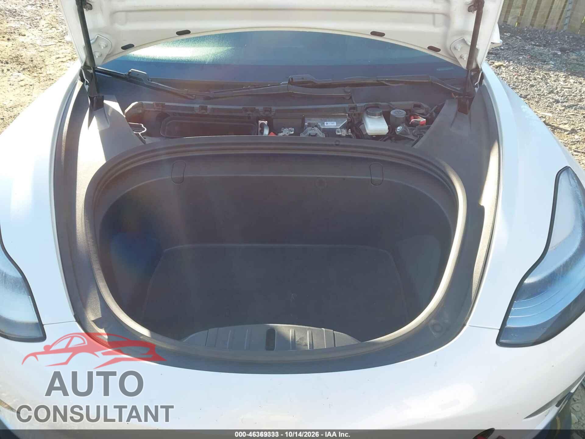 TESLA MODEL 3 2018 - 5YJ3E1EB5JF122063