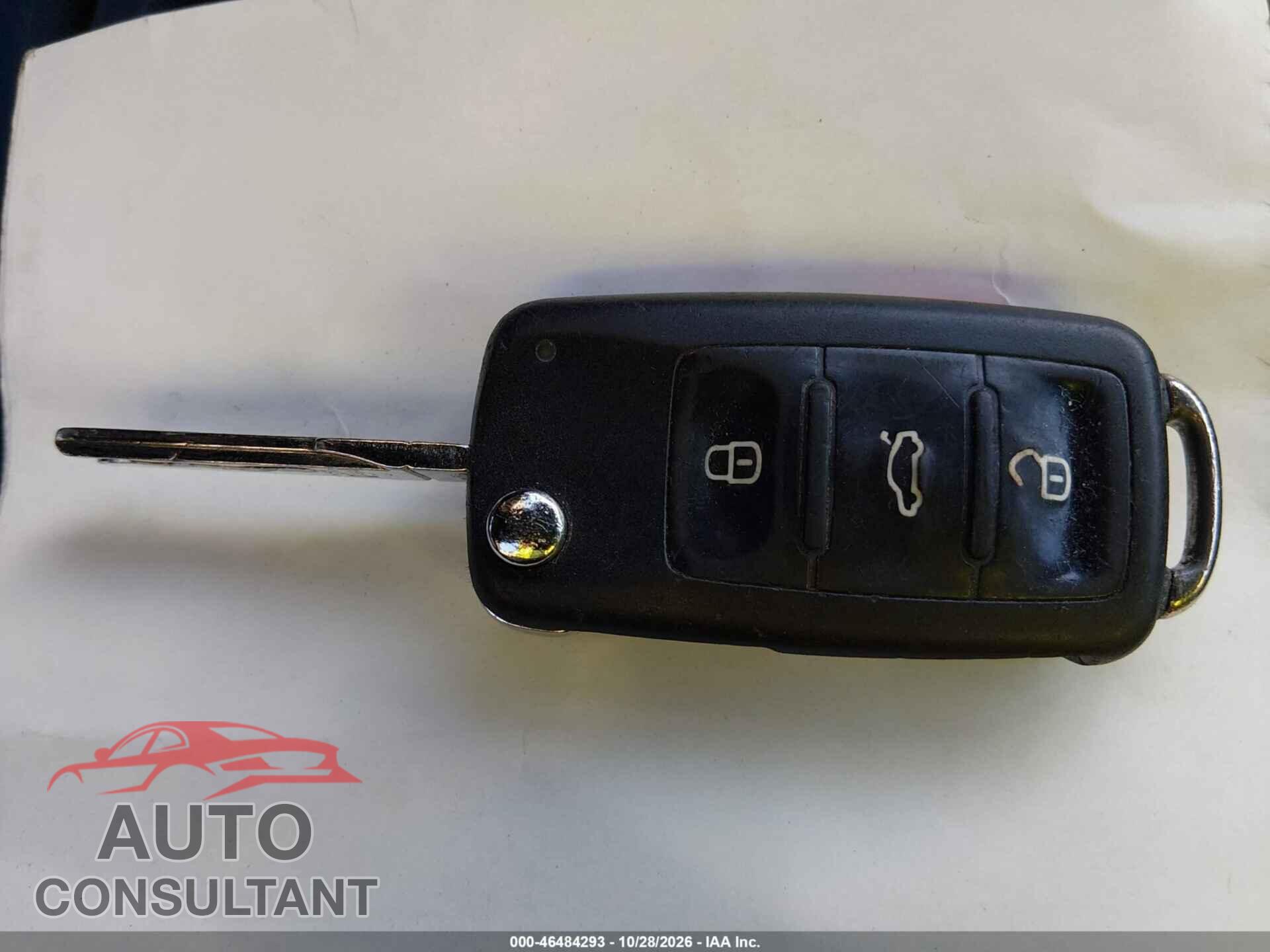 VOLKSWAGEN EOS 2013 - WVWBW8AHXDV007444