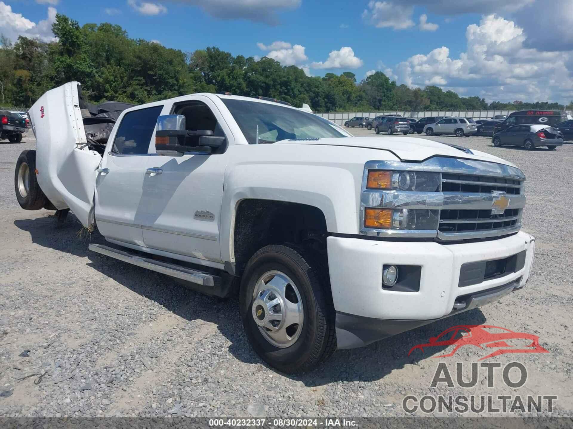 CHEVROLET SILVERADO 3500HD 2018 - 1GC4K1EY8JF217424