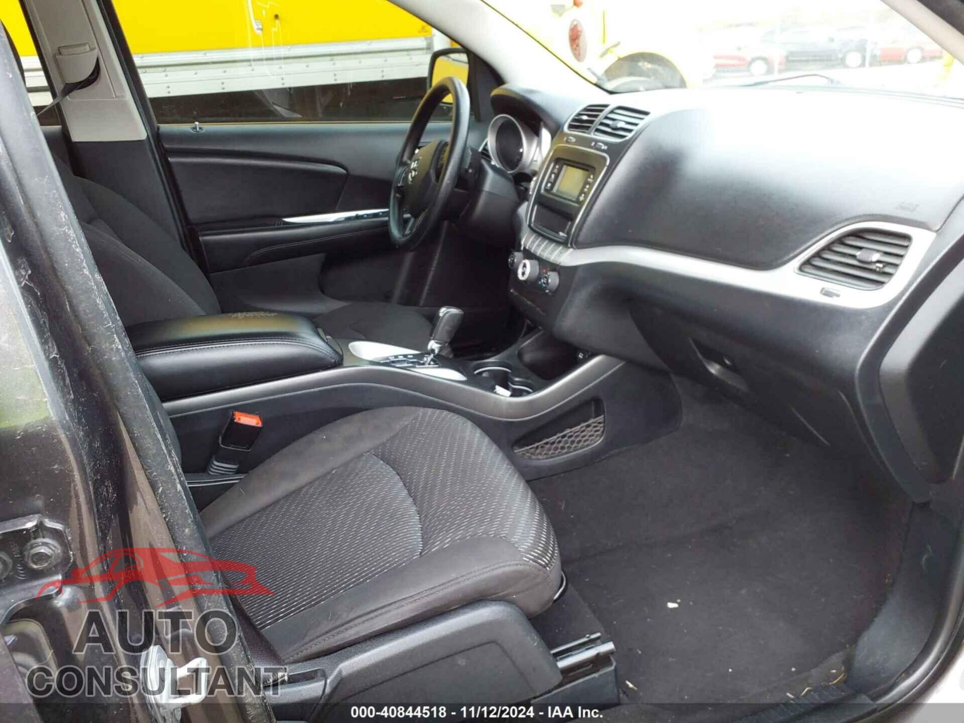 DODGE JOURNEY 2017 - 3C4PDCBG6HT510527
