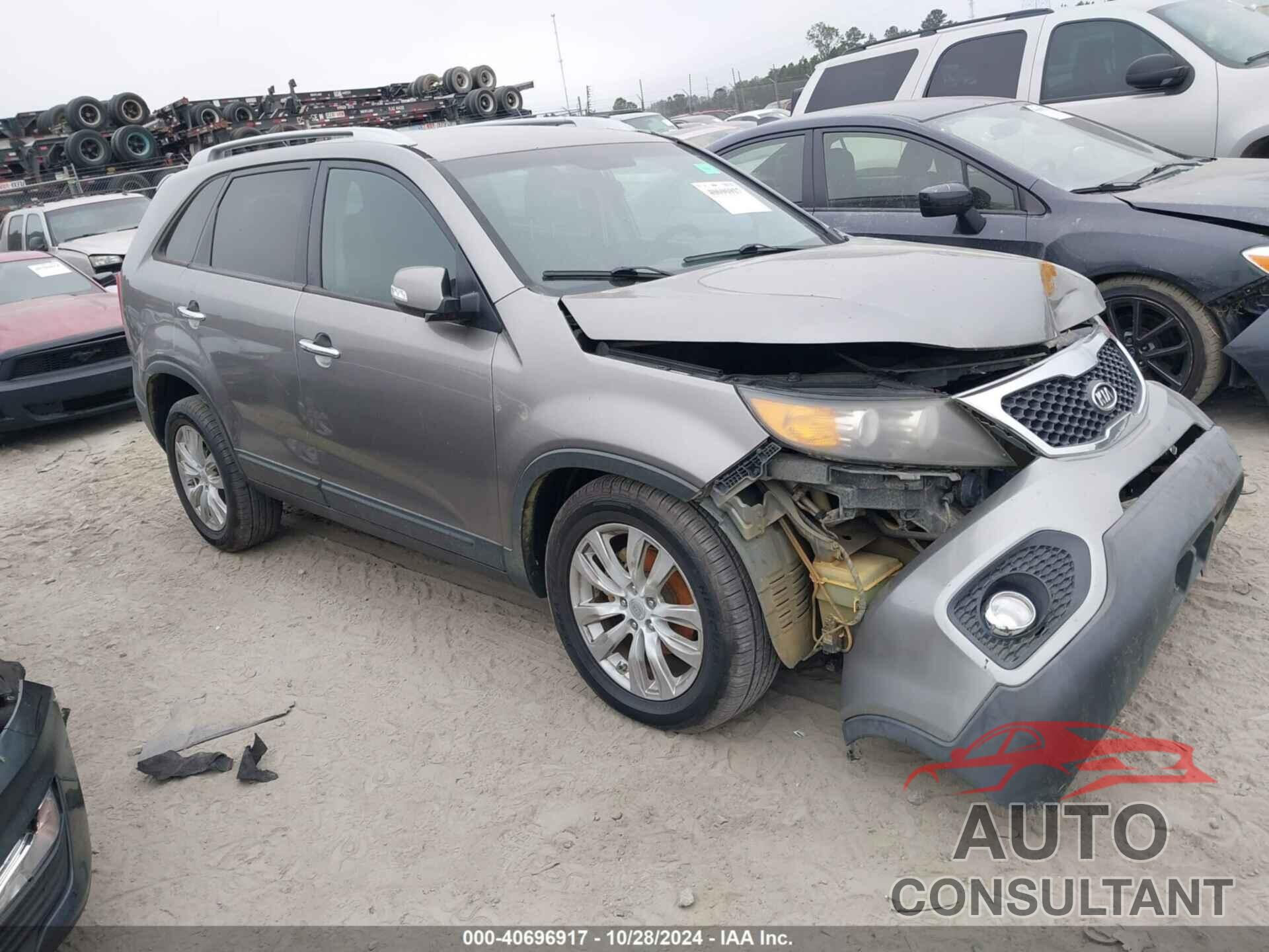 KIA SORENTO 2011 - 5XYKU3A18BG151462