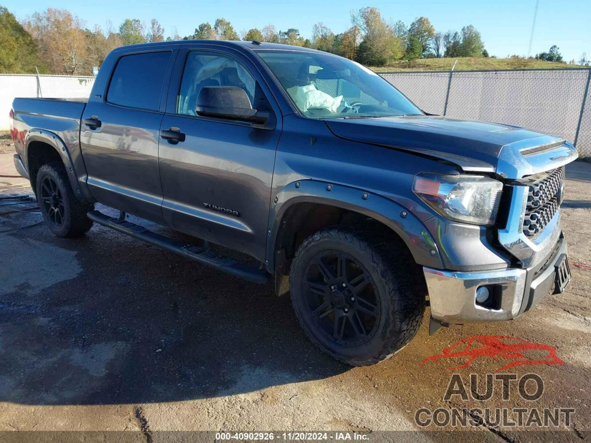 TOYOTA TUNDRA 2018 - 5TFEM5F11JX131678