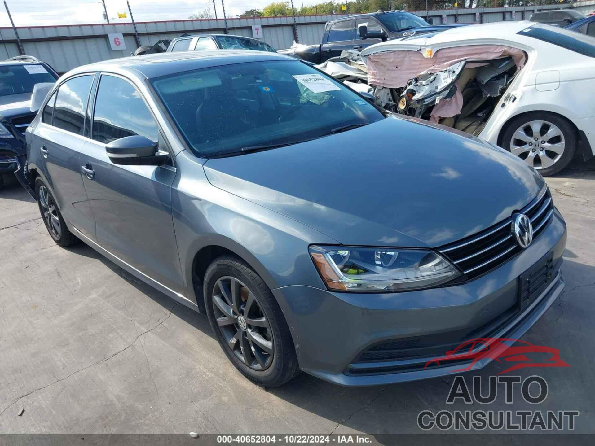 VOLKSWAGEN JETTA 2017 - 3VWDB7AJ9HM373393