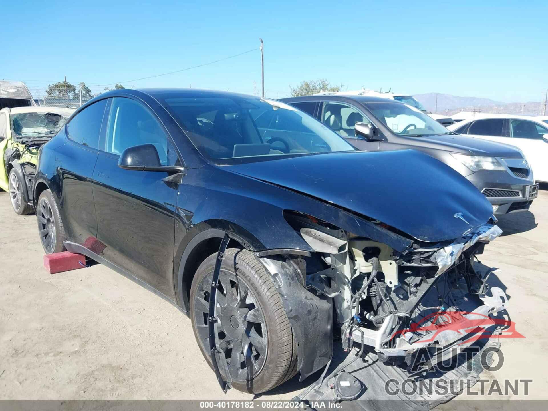 TESLA MODEL Y 2023 - 7SAYGAEE0PF689514