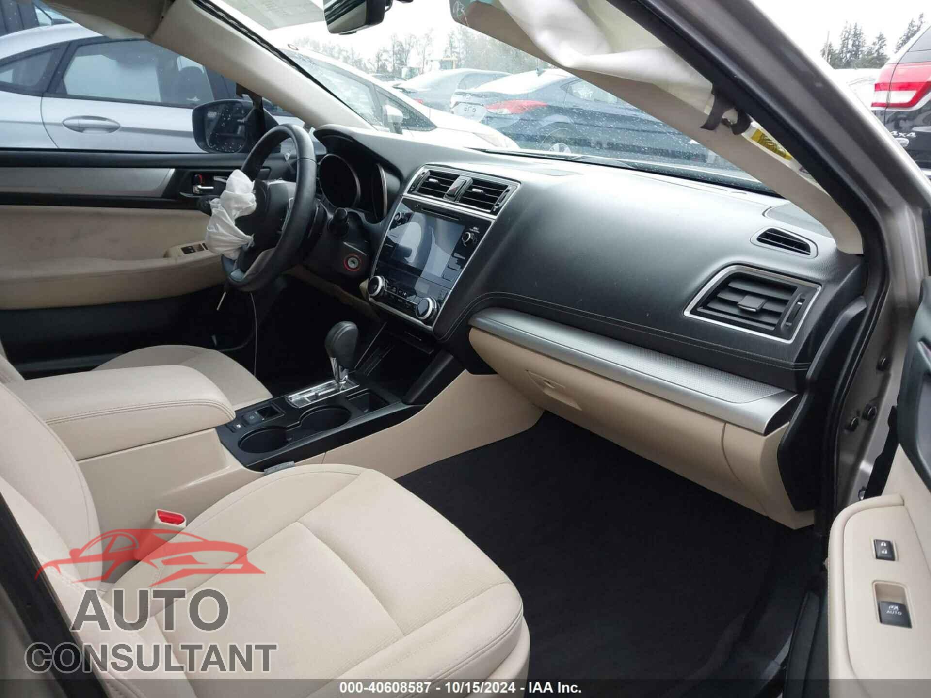 SUBARU LEGACY 2018 - 4S3BNAC62J3036823