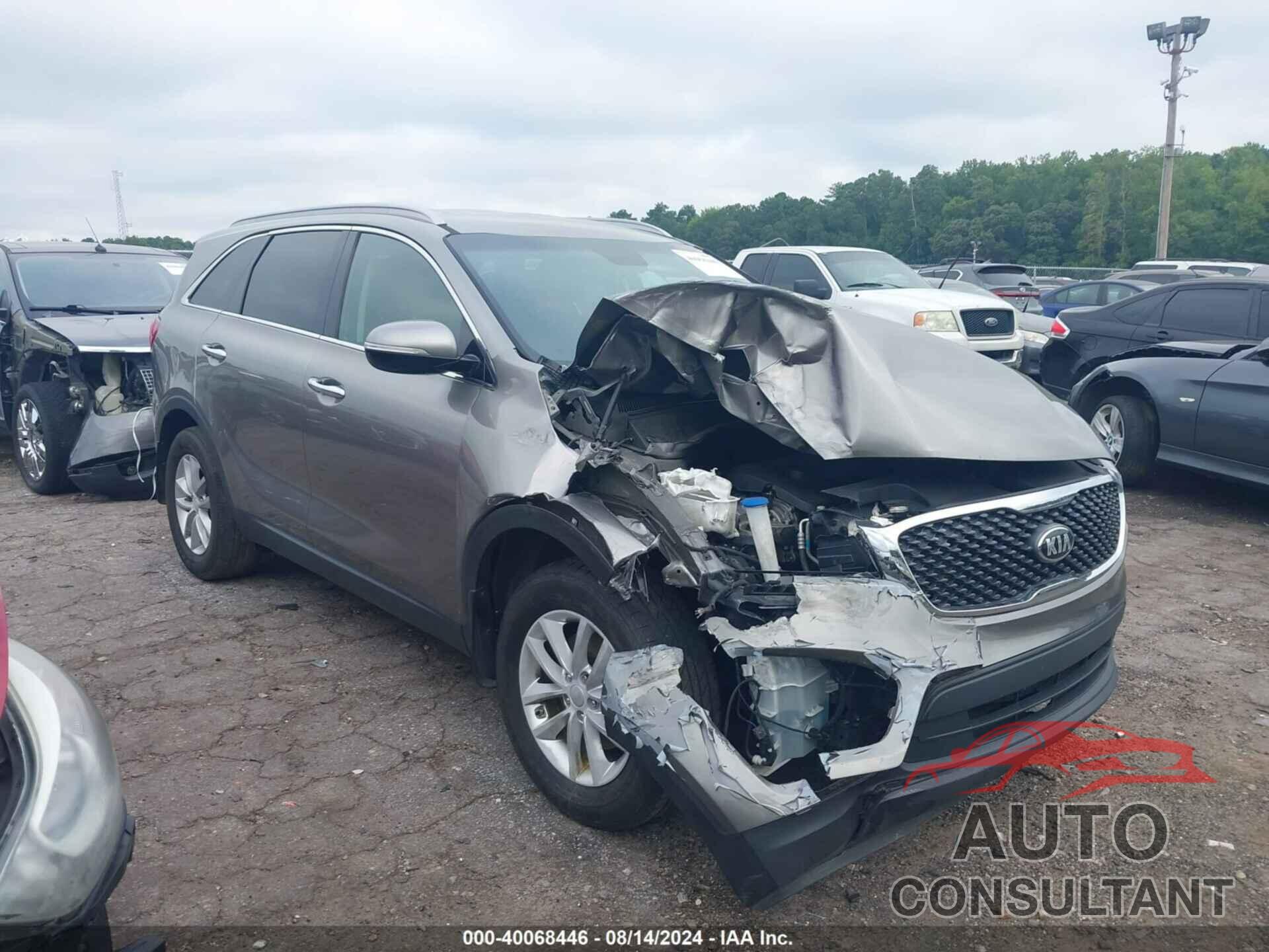 KIA SORENTO 2018 - 5XYPG4A31JG379936