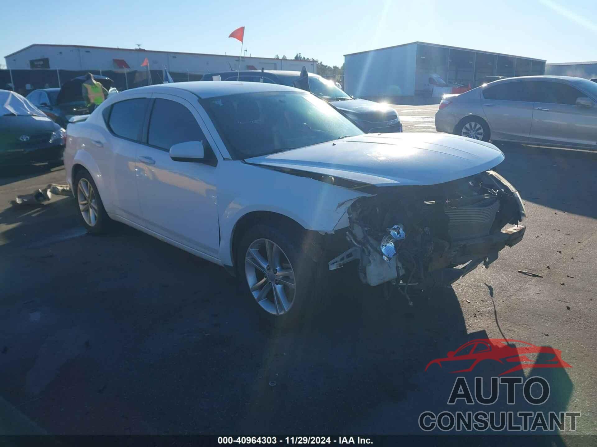 DODGE AVENGER 2011 - 1B3BD1FB5BN561569