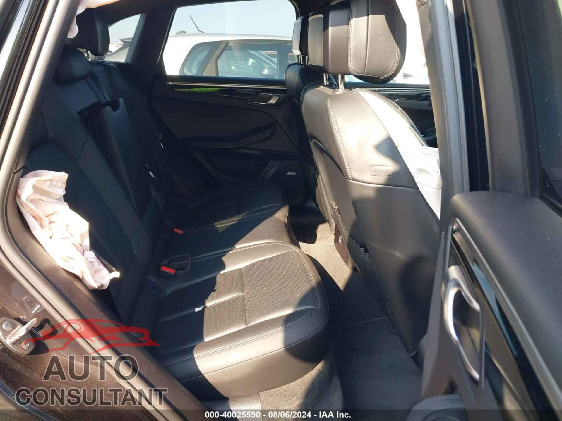 PORSCHE MACAN 2021 - WP1AA2A53MLB01432