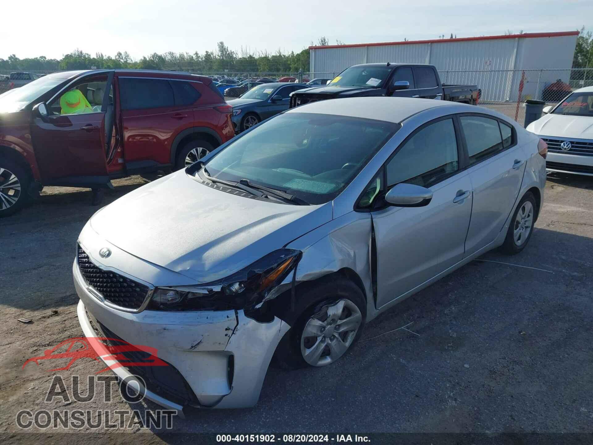 KIA FORTE 2017 - 3KPFK4A74HE104565