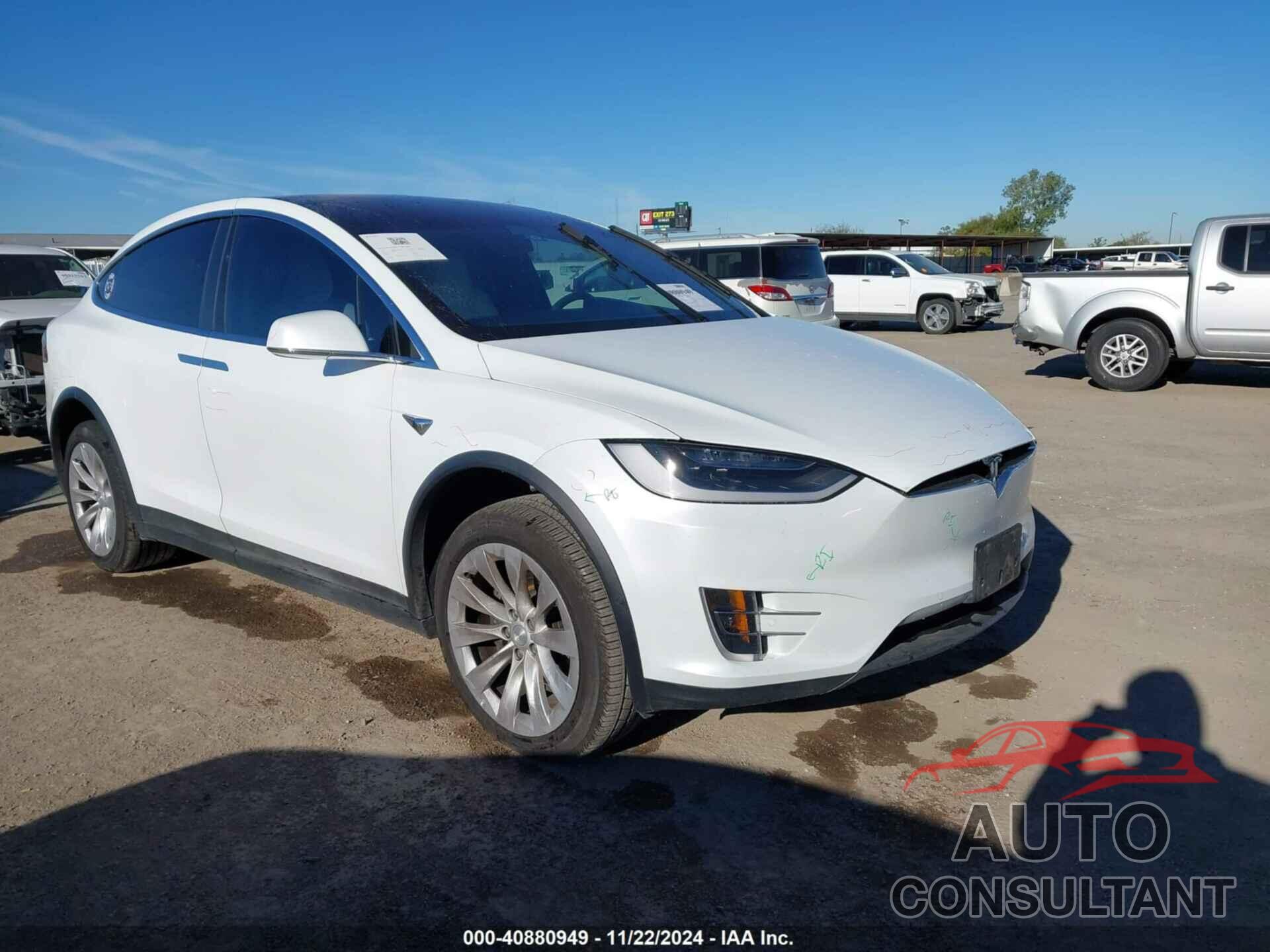 TESLA MODEL X 2017 - 5YJXCBE21HF065092