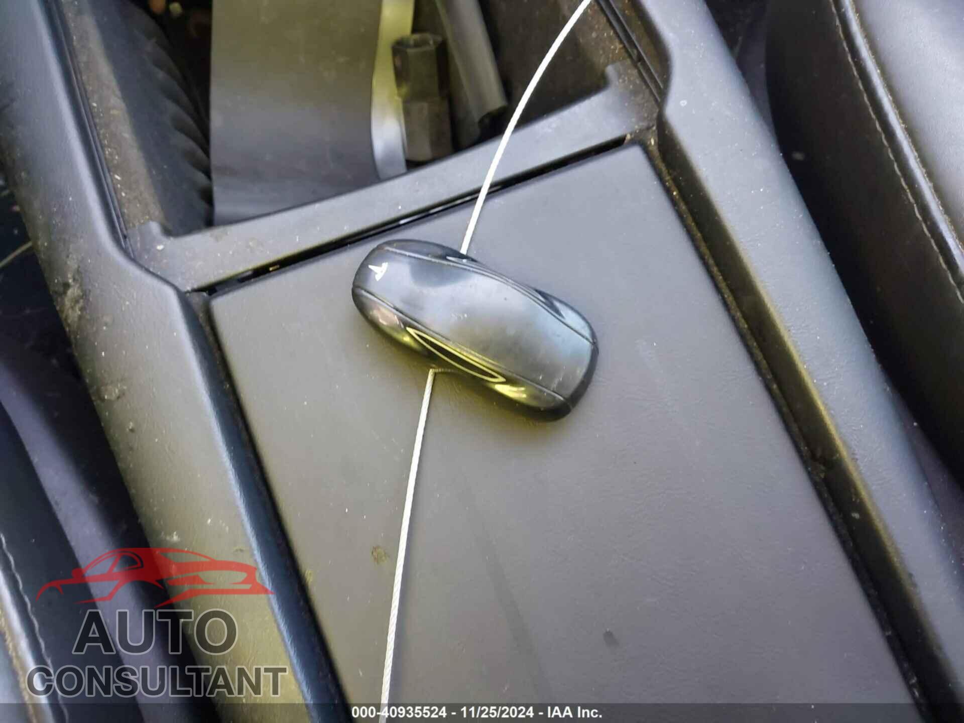 TESLA MODEL S 2016 - 5YJSA1E45GF144145