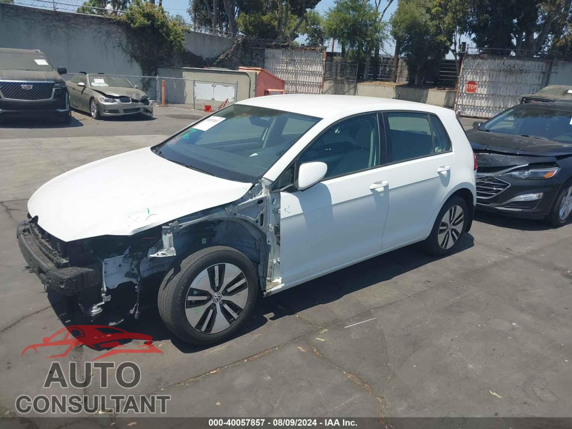 VOLKSWAGEN E-GOLF 2016 - WVWPP7AUXGW915711