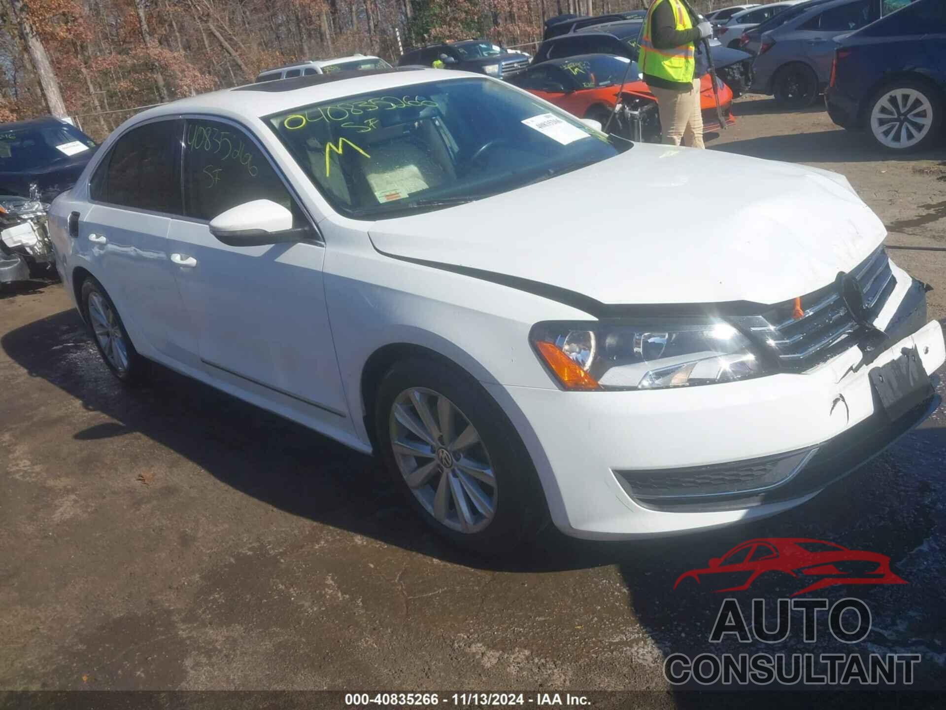 VOLKSWAGEN PASSAT 2012 - 1VWCH7A31CC033998
