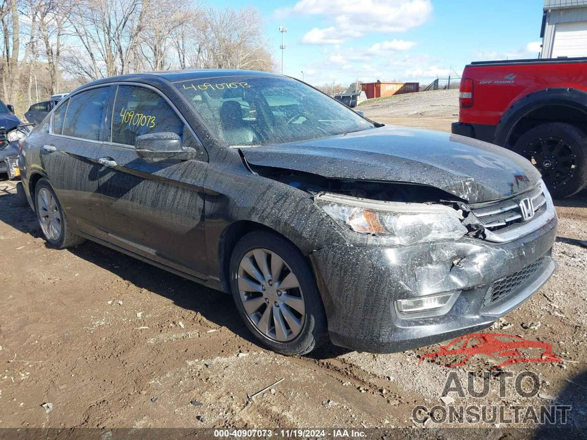 HONDA ACCORD 2013 - 1HGCR3F81DA004707