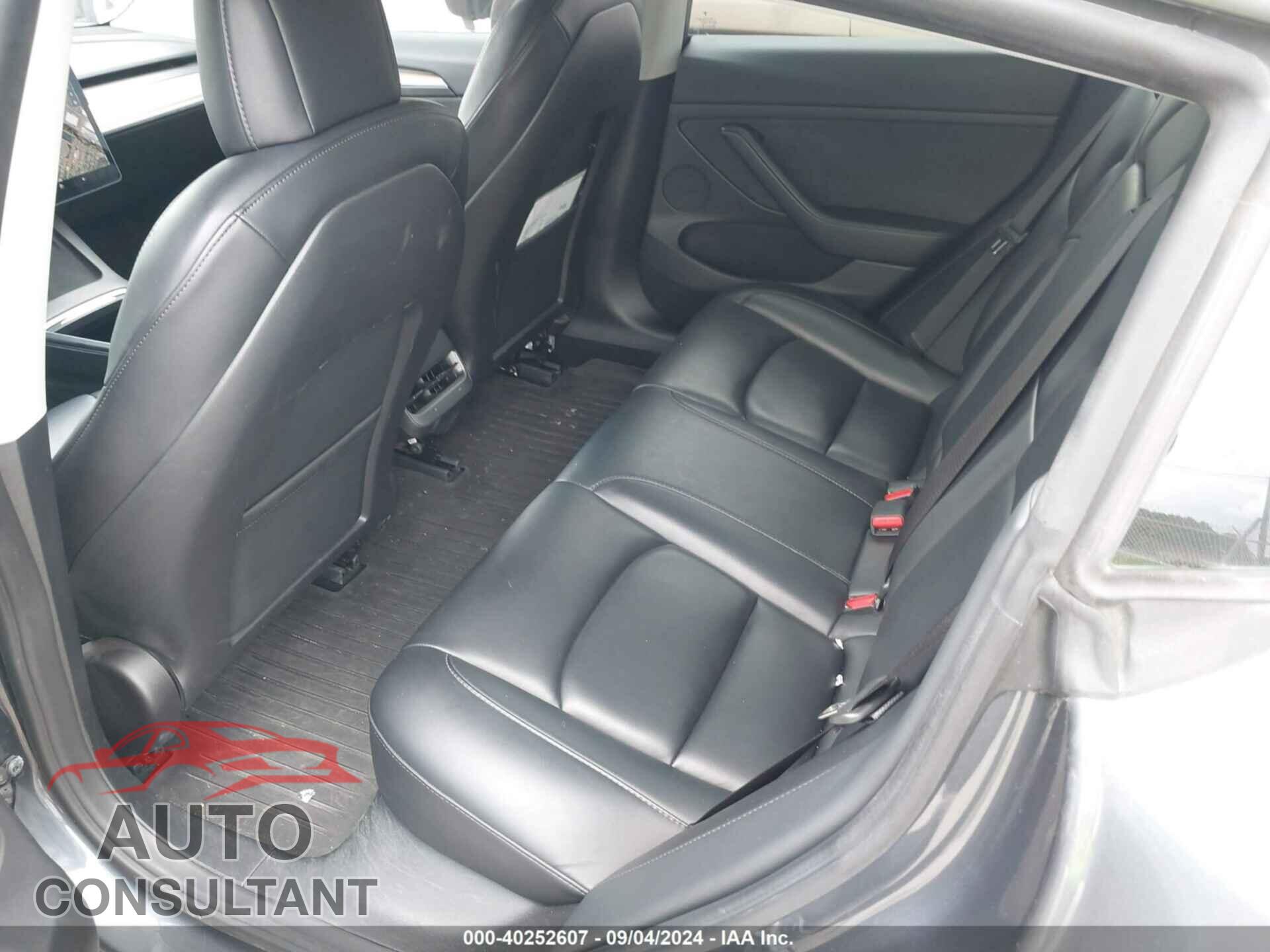 TESLA MODEL 3 2021 - 5YJ3E1EA7MF096304