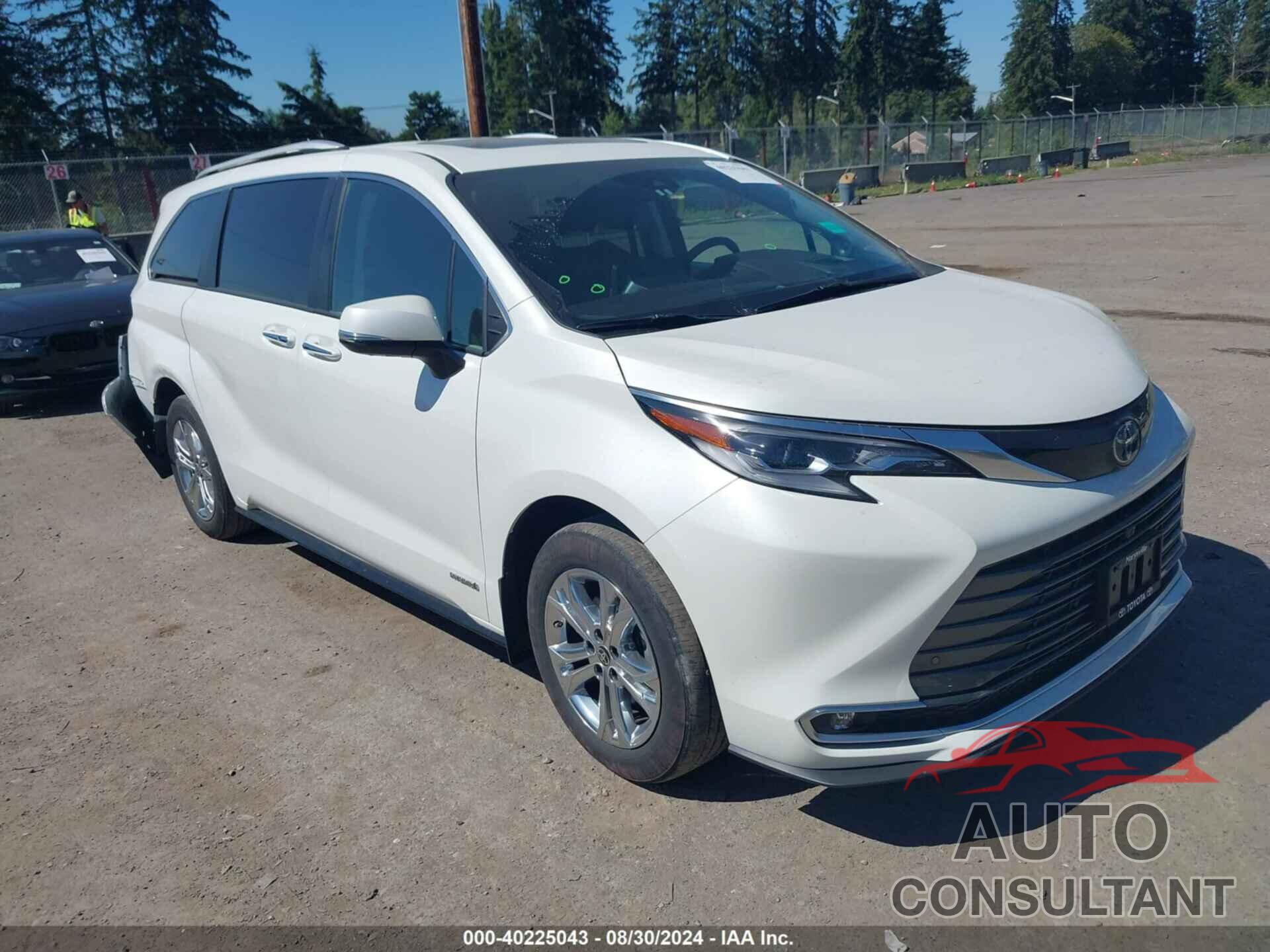 TOYOTA SIENNA 2021 - 5TDESKFCXMS027643