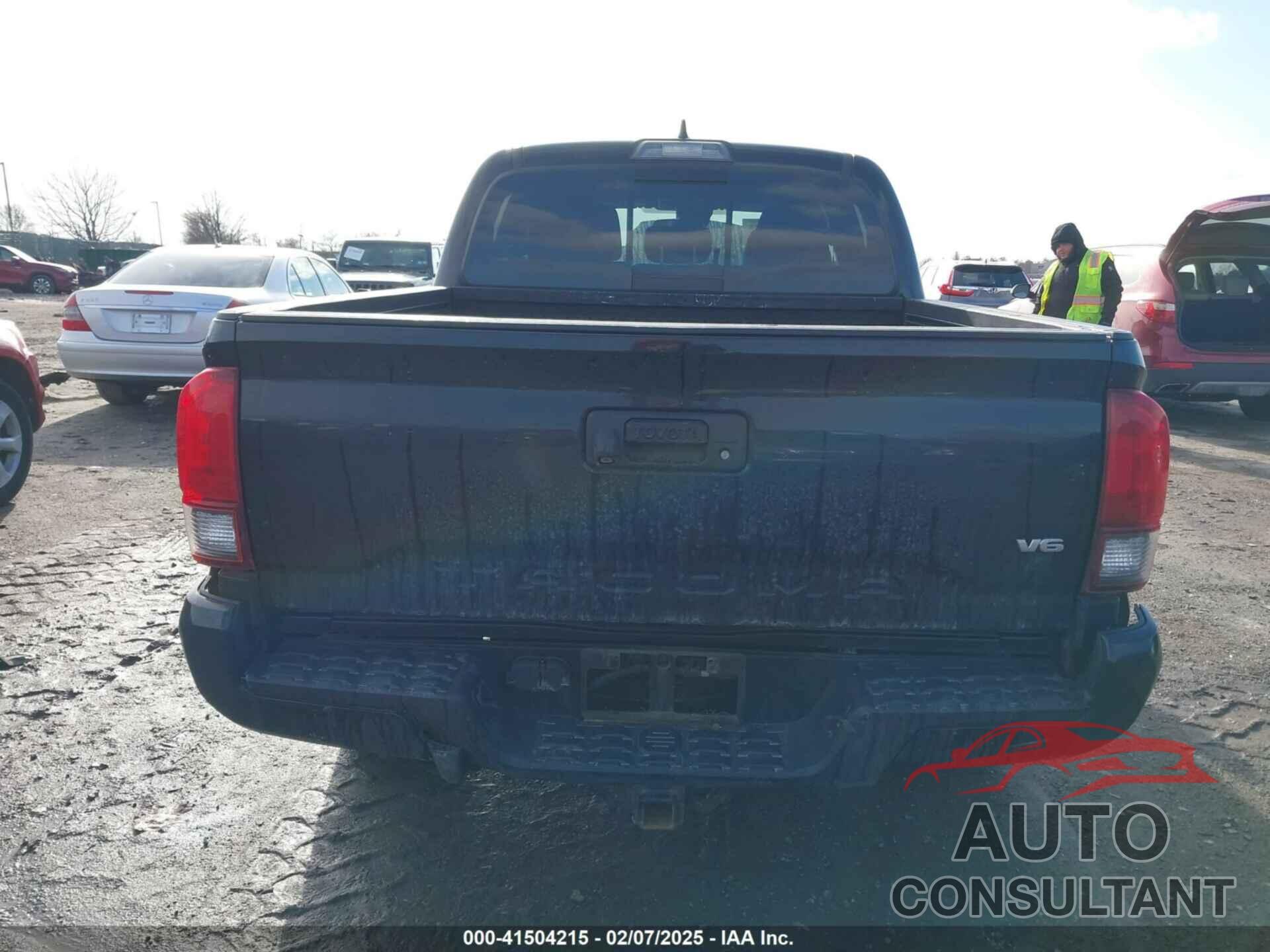 TOYOTA TACOMA 2019 - 3TMCZ5ANXKM200572