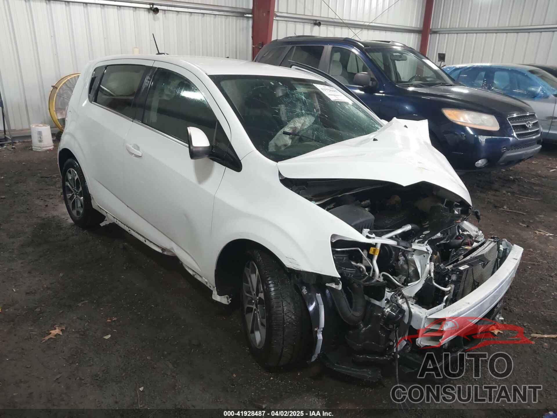 CHEVROLET SONIC 2018 - 1G1JD6SH3J4116245