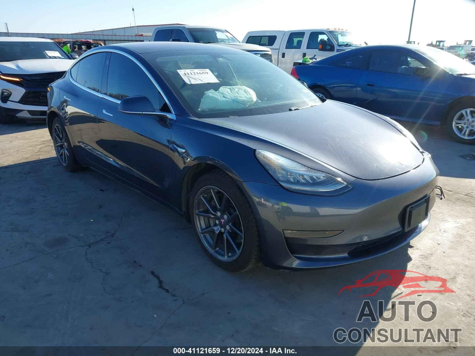 TESLA MODEL 3 2018 - 5YJ3E1EB2JF128922