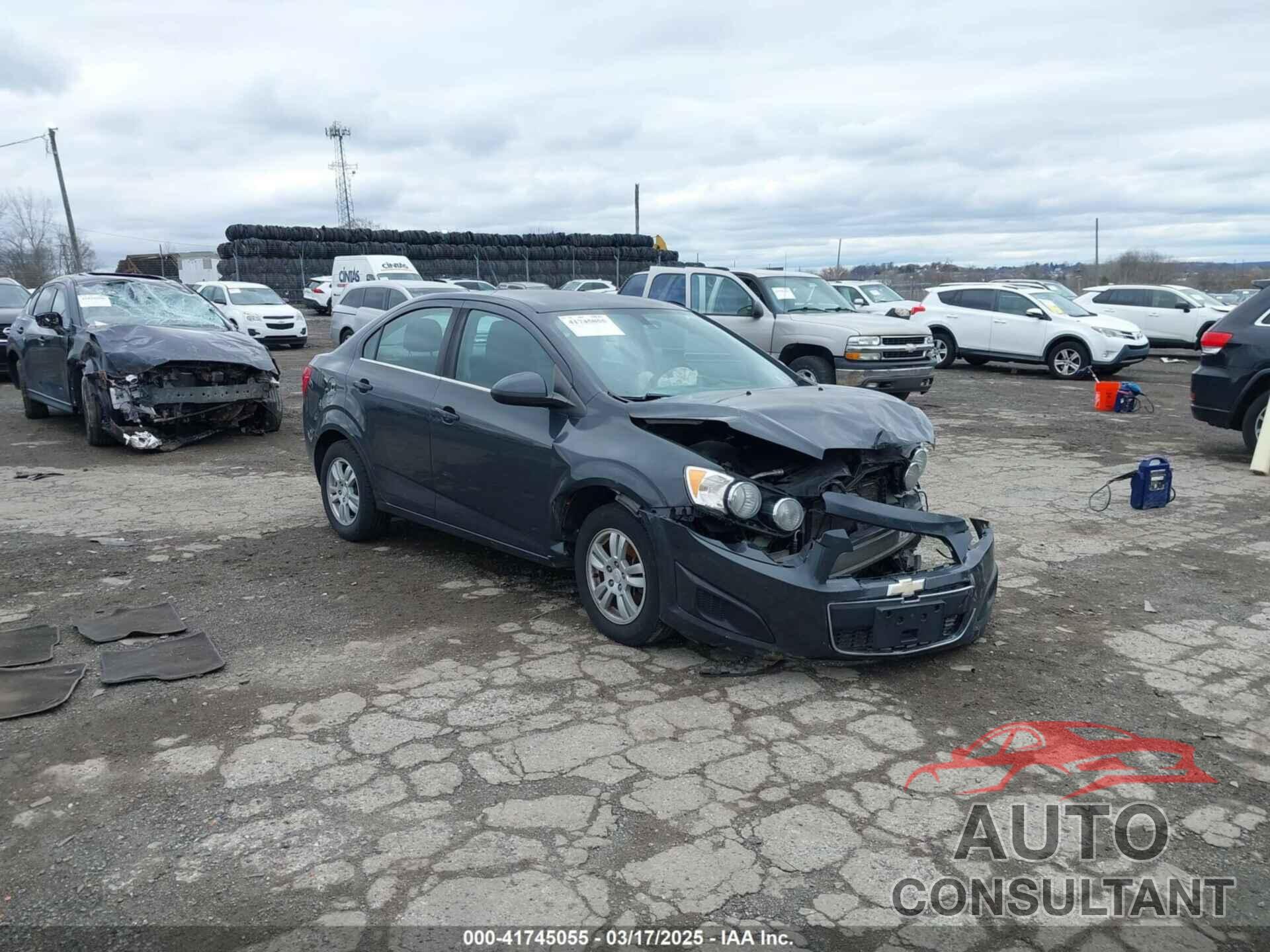 CHEVROLET SONIC 2014 - 1G1JC5SHXE4214689