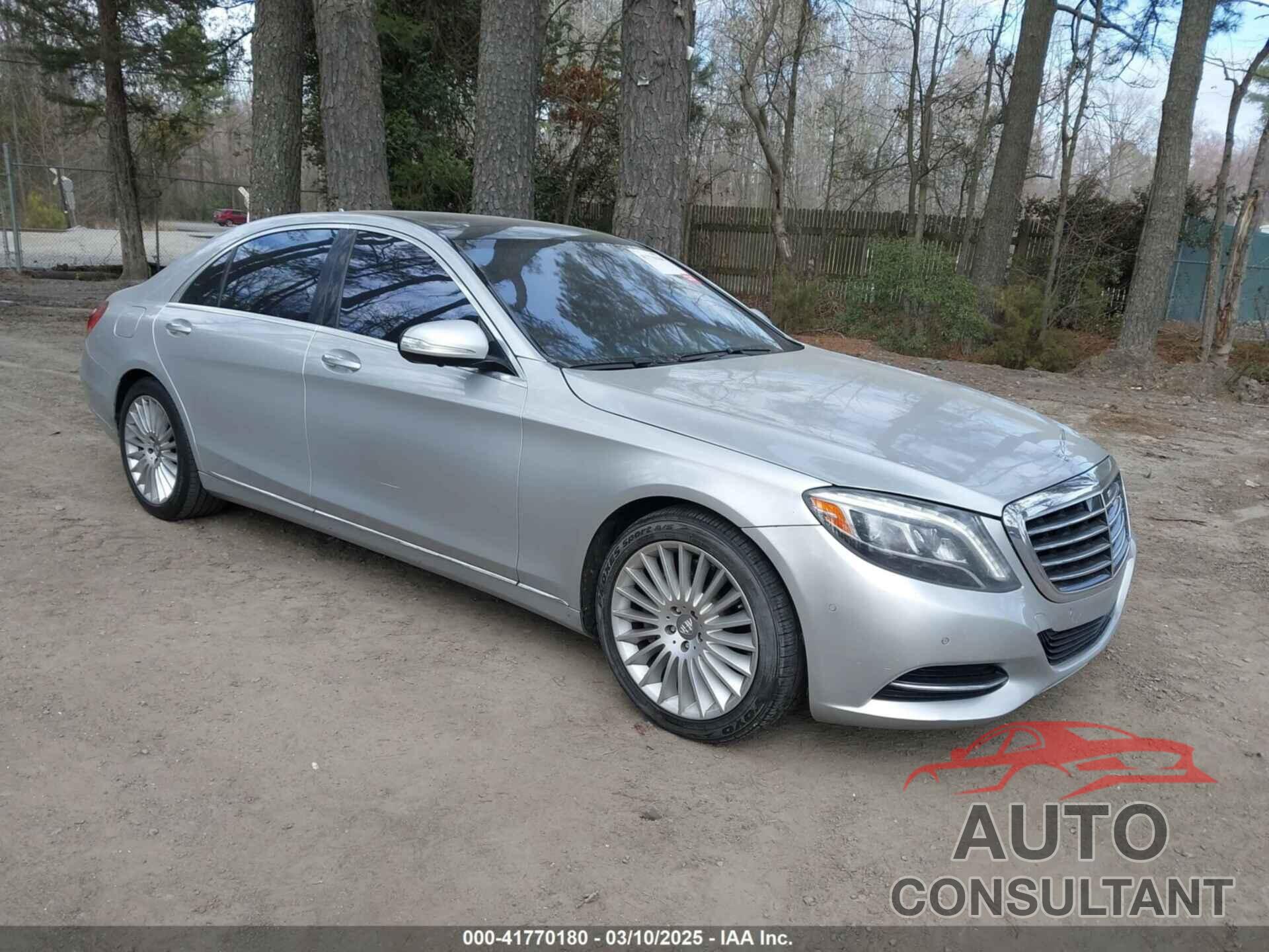 MERCEDES-BENZ S 550 2015 - WDDUG8CBXFA151686