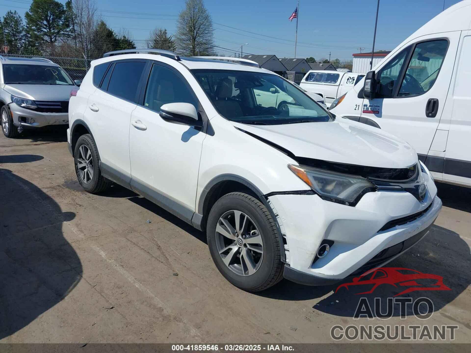 TOYOTA RAV4 2017 - JTMWFREV8HD107495