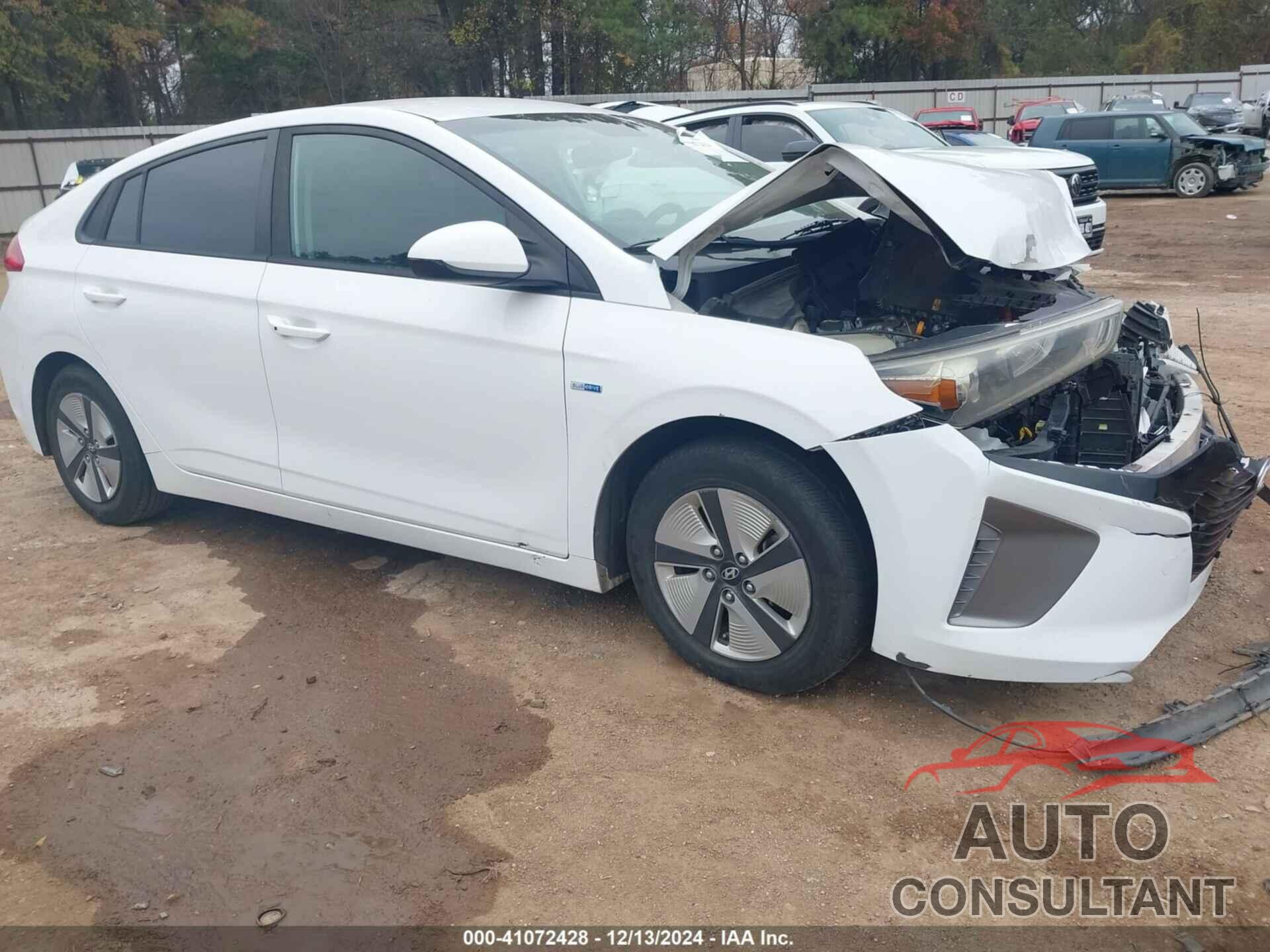 HYUNDAI IONIQ HYBRID 2018 - KMHC65LC4JU073618