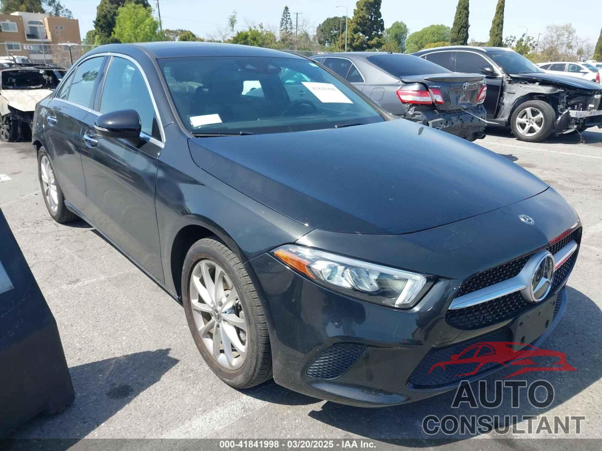 MERCEDES-BENZ A 220 2019 - WDD3G4EB1KW003327