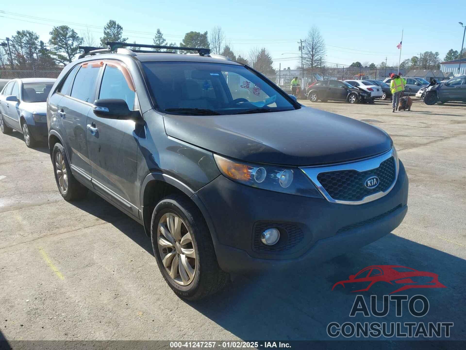 KIA SORENTO 2011 - 5XYKT4A27BG117966