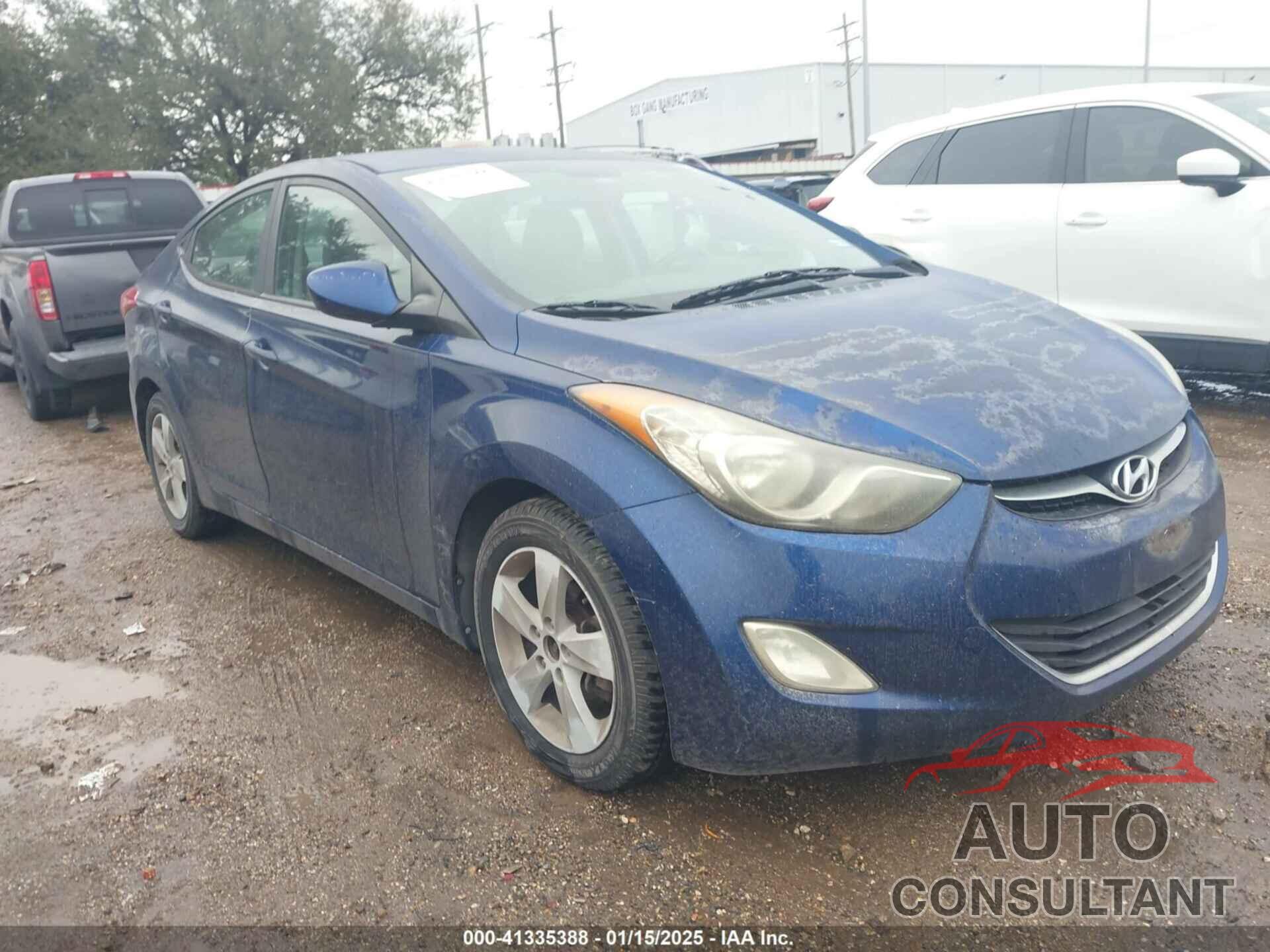 HYUNDAI ELANTRA 2013 - KMHDH4AE1DU750545