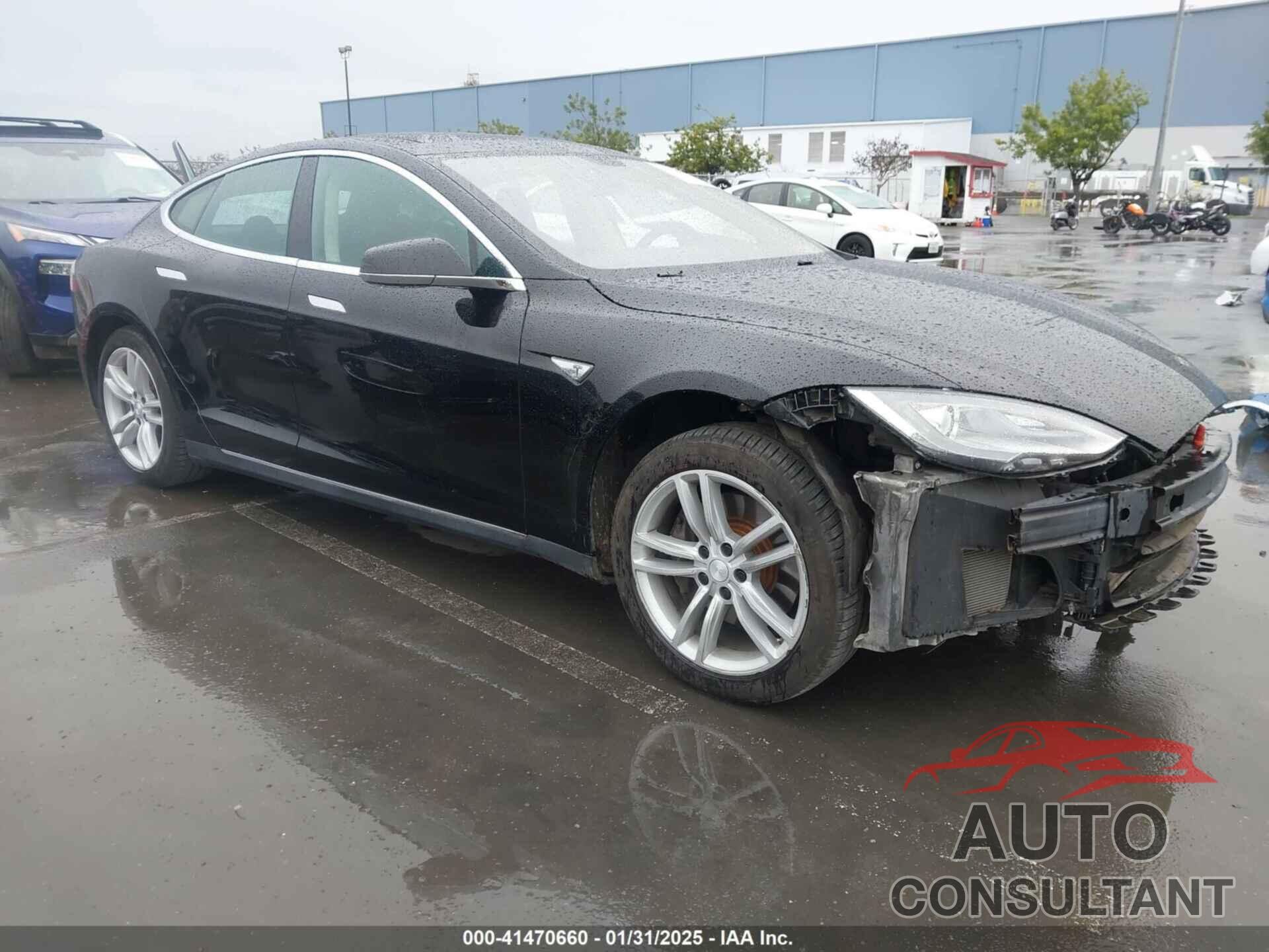 TESLA MODEL S 2013 - 5YJSA1CN0DFP20053