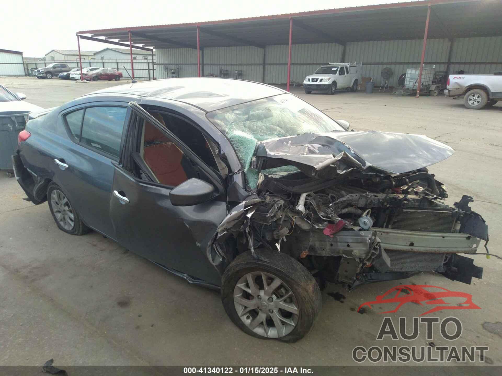 NISSAN VERSA 2018 - 3N1CN7AP8JL884456
