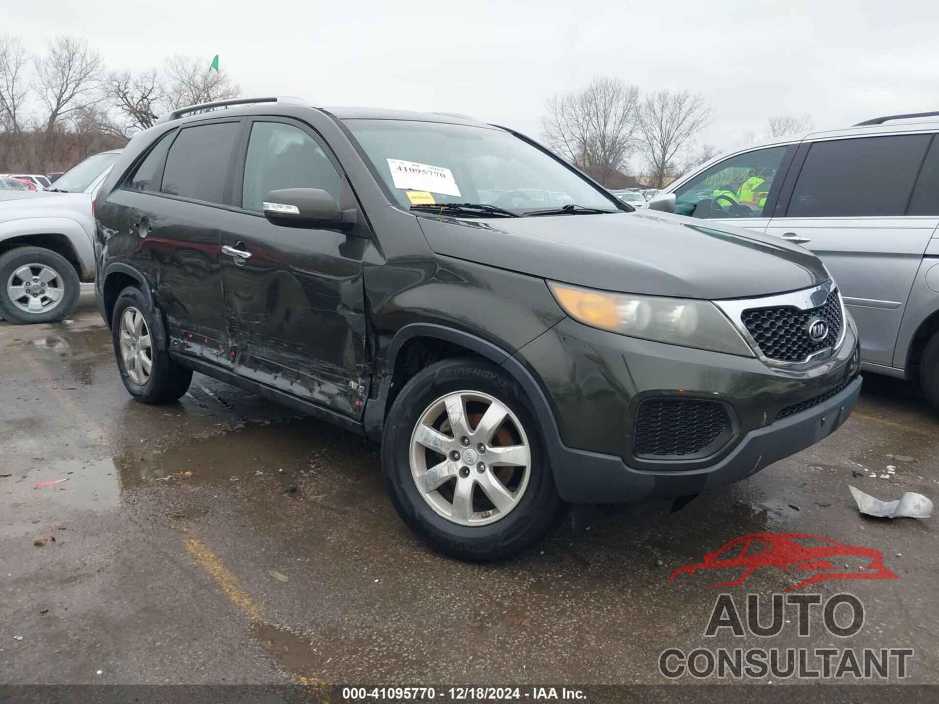 KIA SORENTO 2011 - 5XYKTDA29BG150404