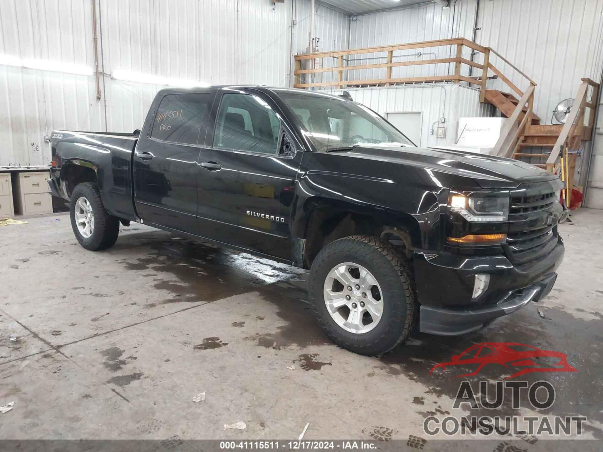 CHEVROLET SILVERADO 1500 2017 - 1GCUKREC9HF151320