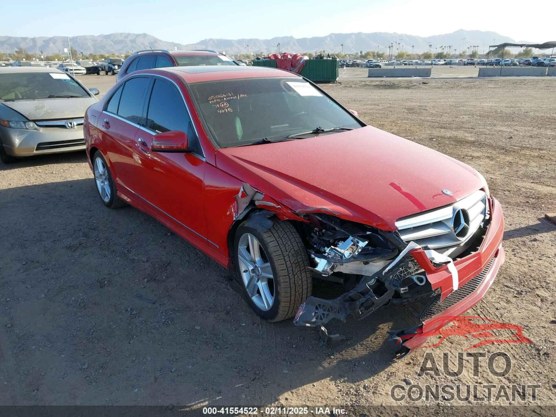 MERCEDES-BENZ C 300 2011 - WDDGF8BB8BR184098