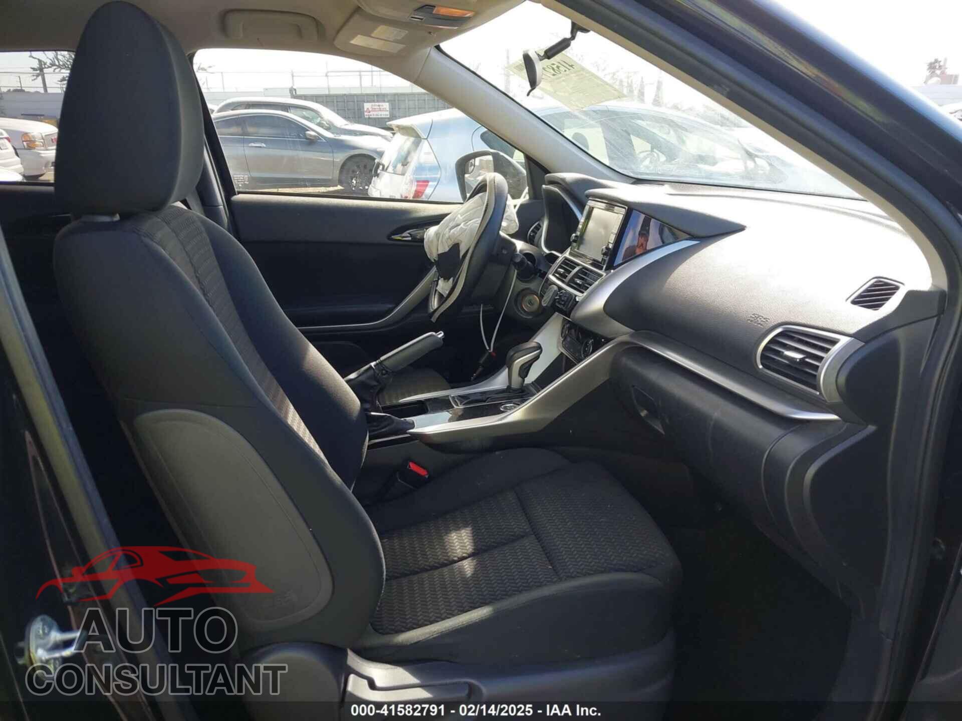 MITSUBISHI ECLIPSE CROSS 2019 - JA4AT3AA2KZ040948