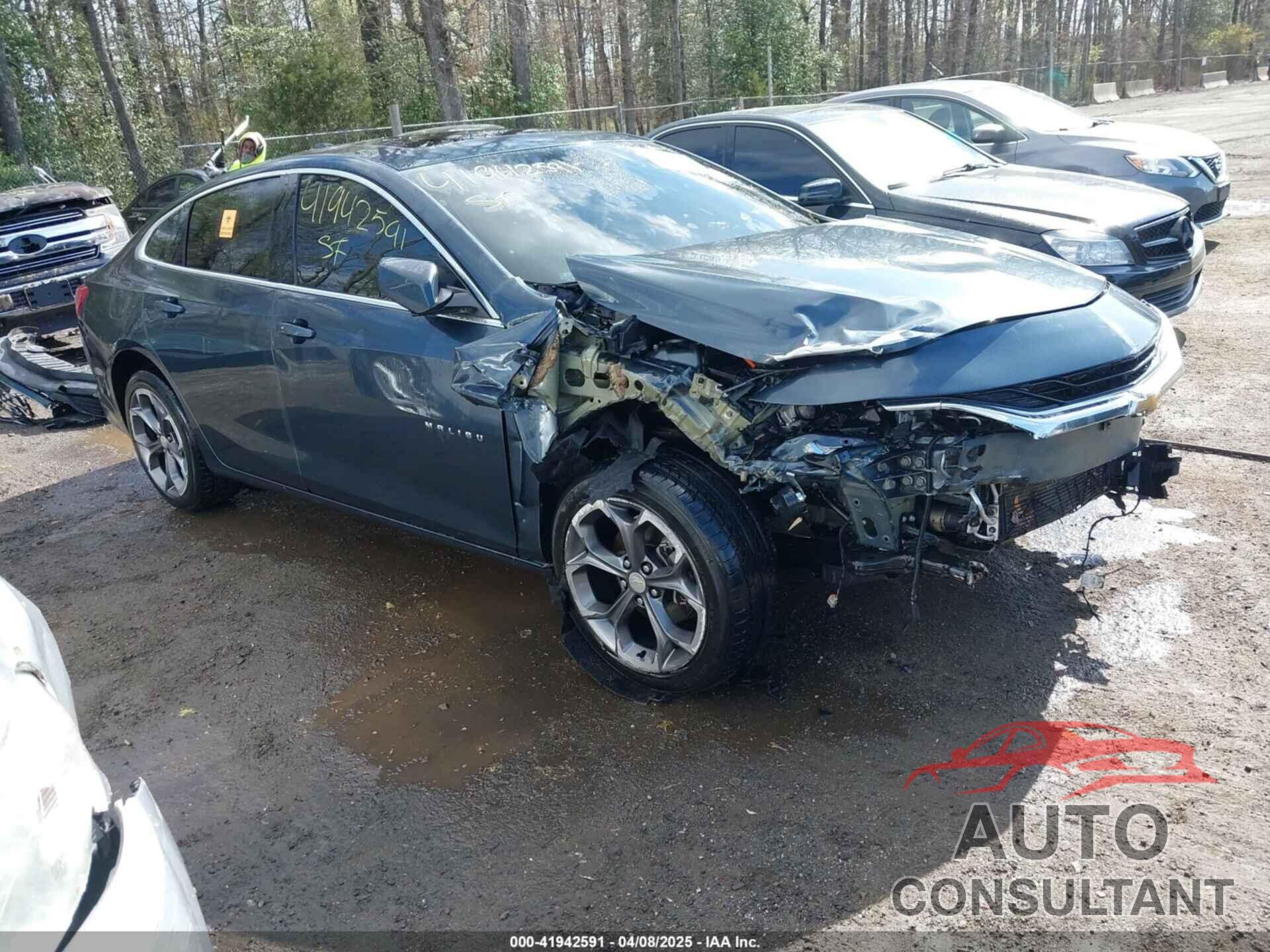 CHEVROLET MALIBU 2021 - 1G1ZD5ST0MF007915