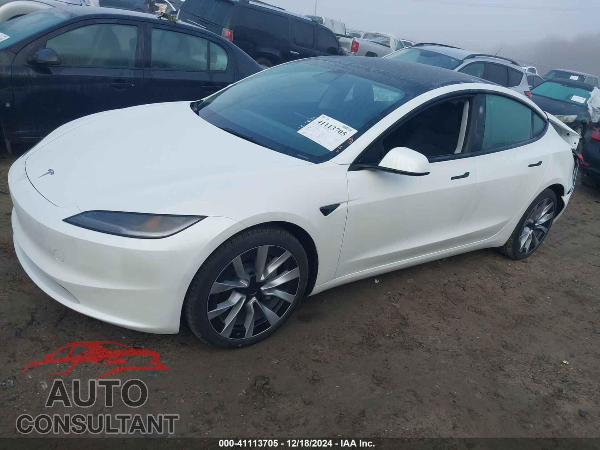 TESLA MODEL 3 2024 - 5YJ3E1EBXRF798360
