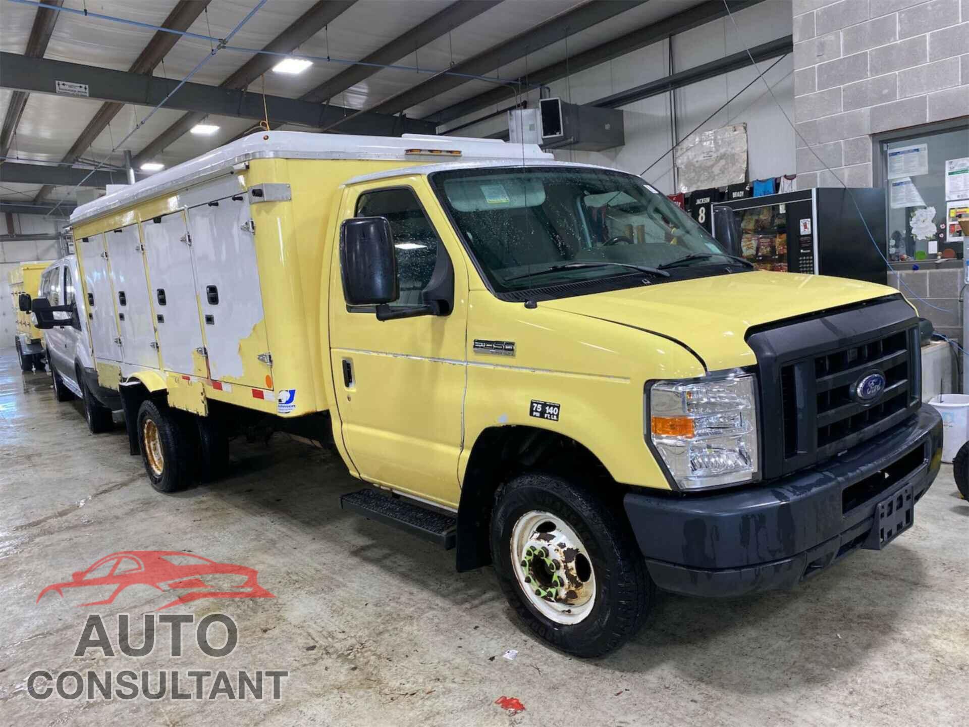 FORD ECONOLINE 2018 - 1FDXE4FS5JDC33295