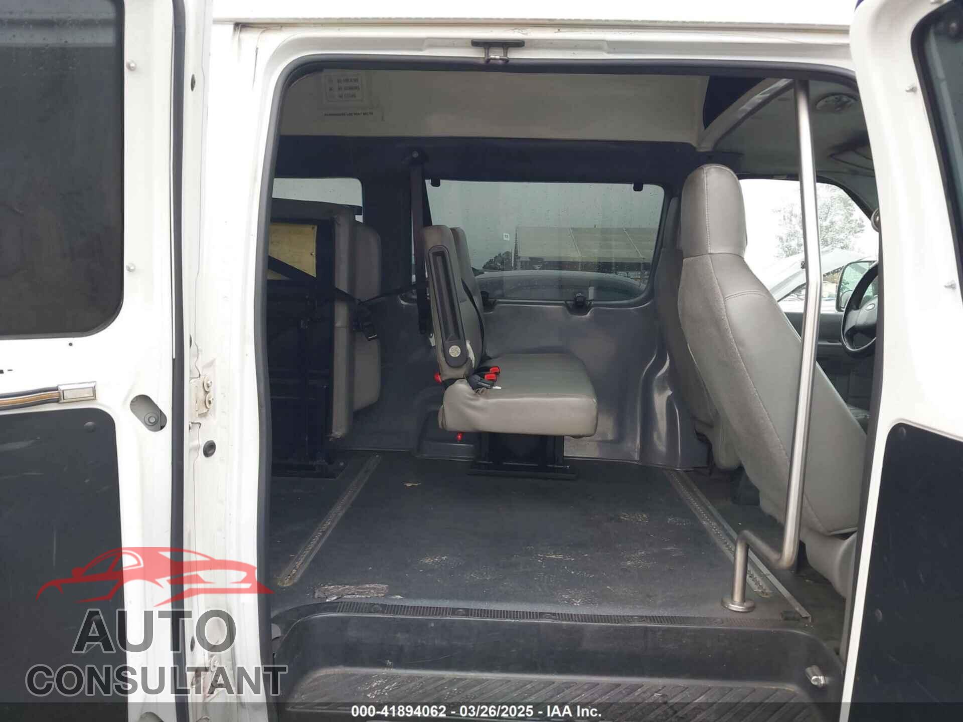 FORD E-150 2009 - 1FTNE14W69DA00876