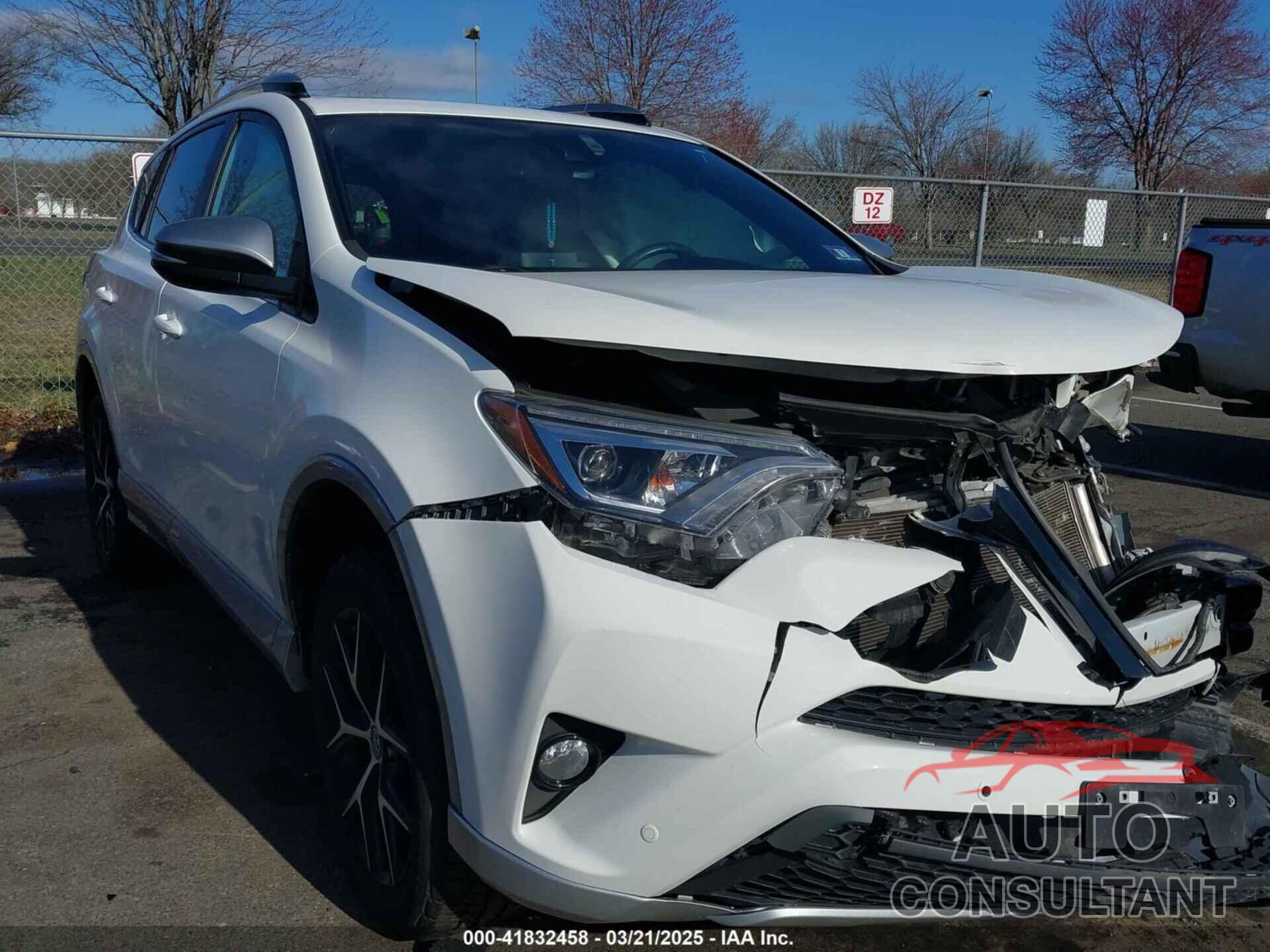 TOYOTA RAV4 2017 - 2T3JFREV7HW668686
