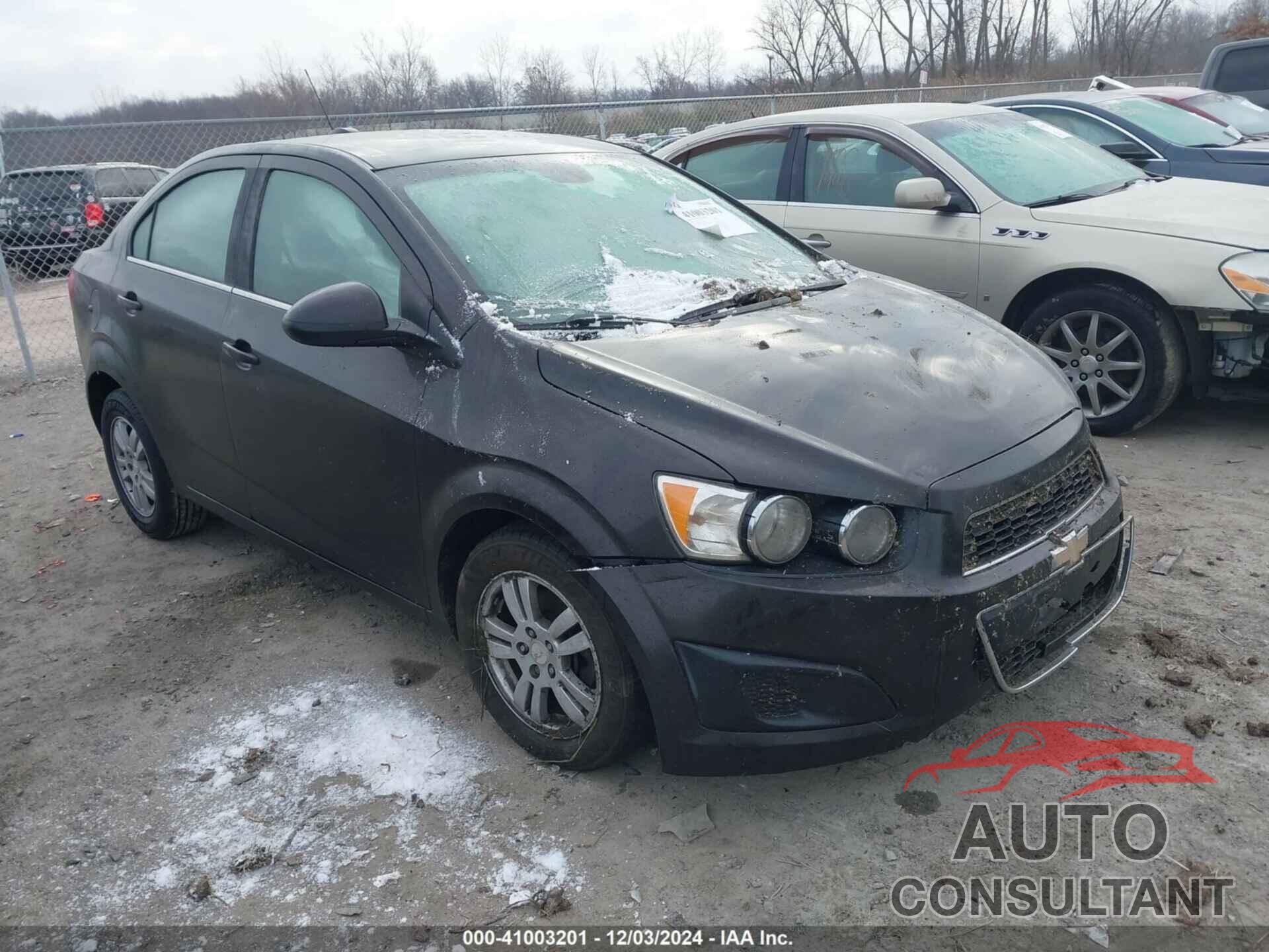 CHEVROLET SONIC 2015 - 1G1JC5SG7F4194488