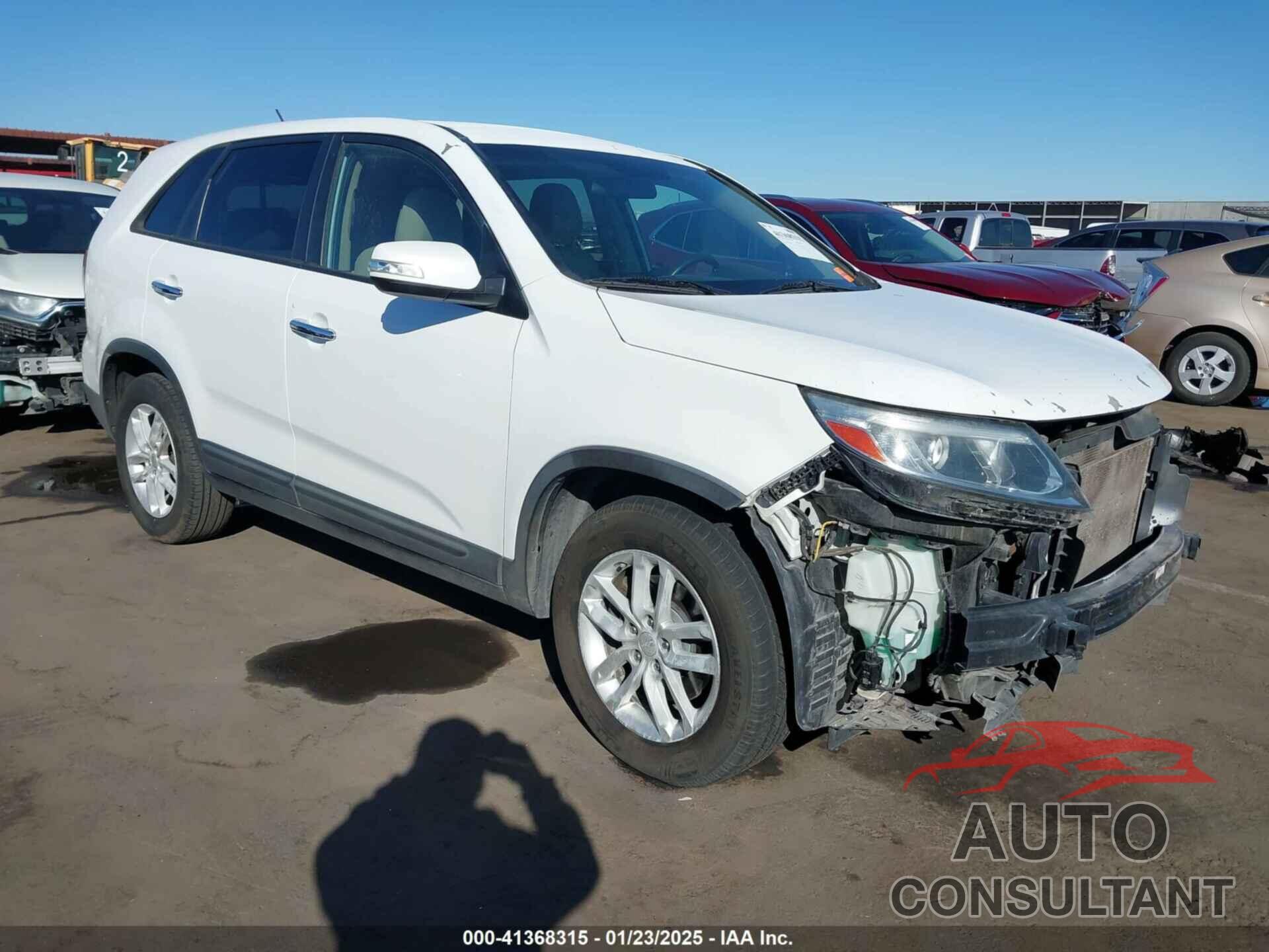 KIA SORENTO 2014 - 5XYKT3A65EG484477