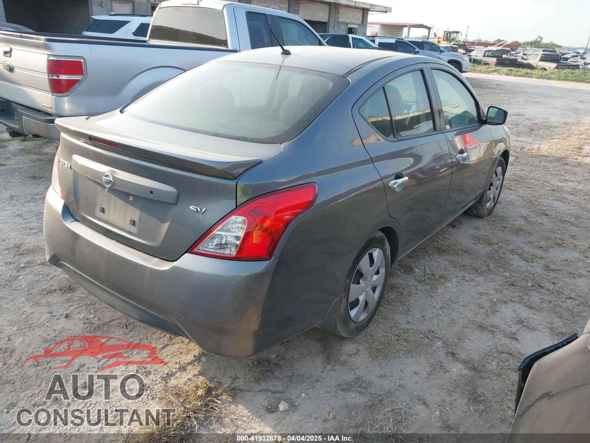 NISSAN VERSA 2019 - 3N1CN7AP3KL818334