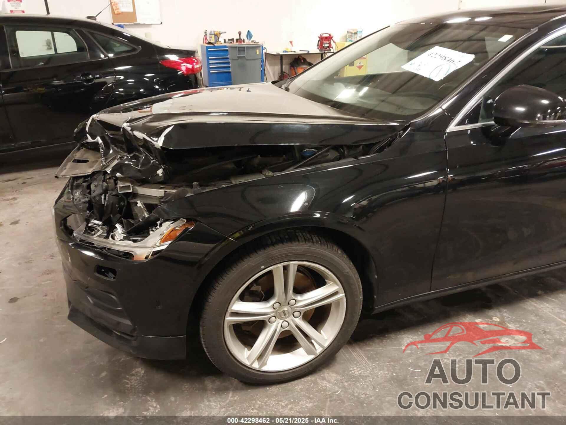 VOLVO S90 2017 - YV1102AK2H1008973