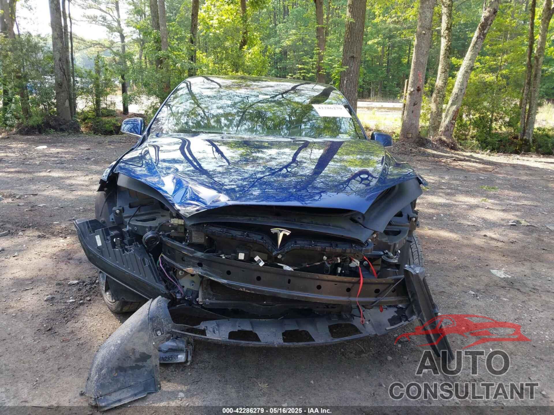 TESLA MODEL X 2018 - 5YJXCDE24JF121558