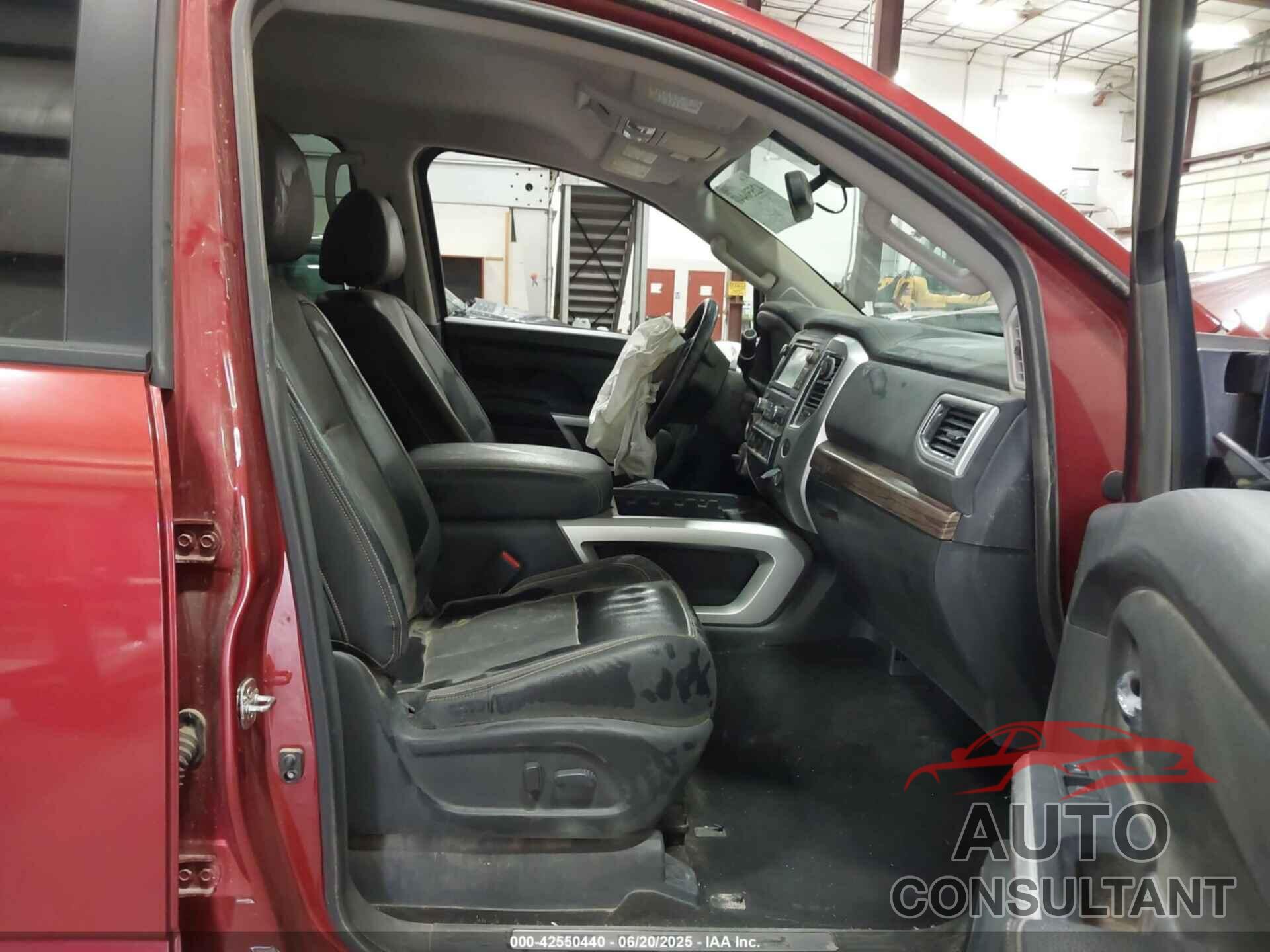 NISSAN TITAN 2018 - 1N6AA1E57JN549952