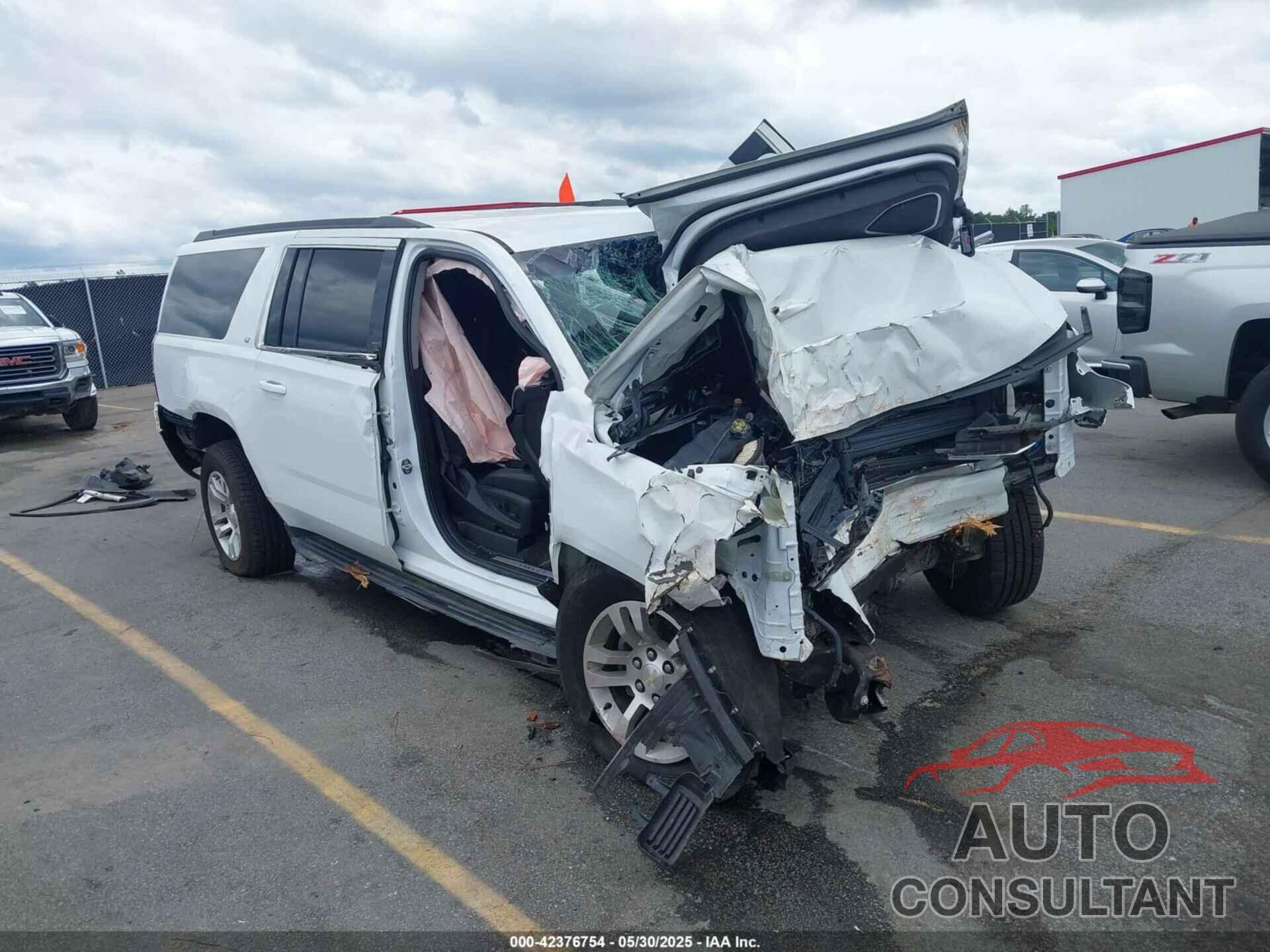 CHEVROLET SUBURBAN 2019 - 1GNSCHKC1KR177376