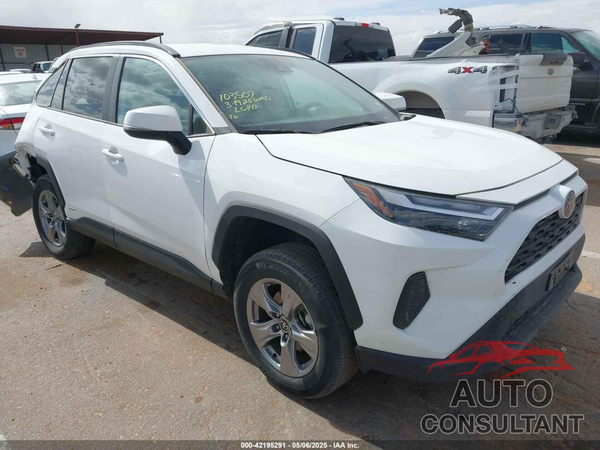 TOYOTA RAV4 HYBRID 2024 - 2T3RWRFV1RW199646