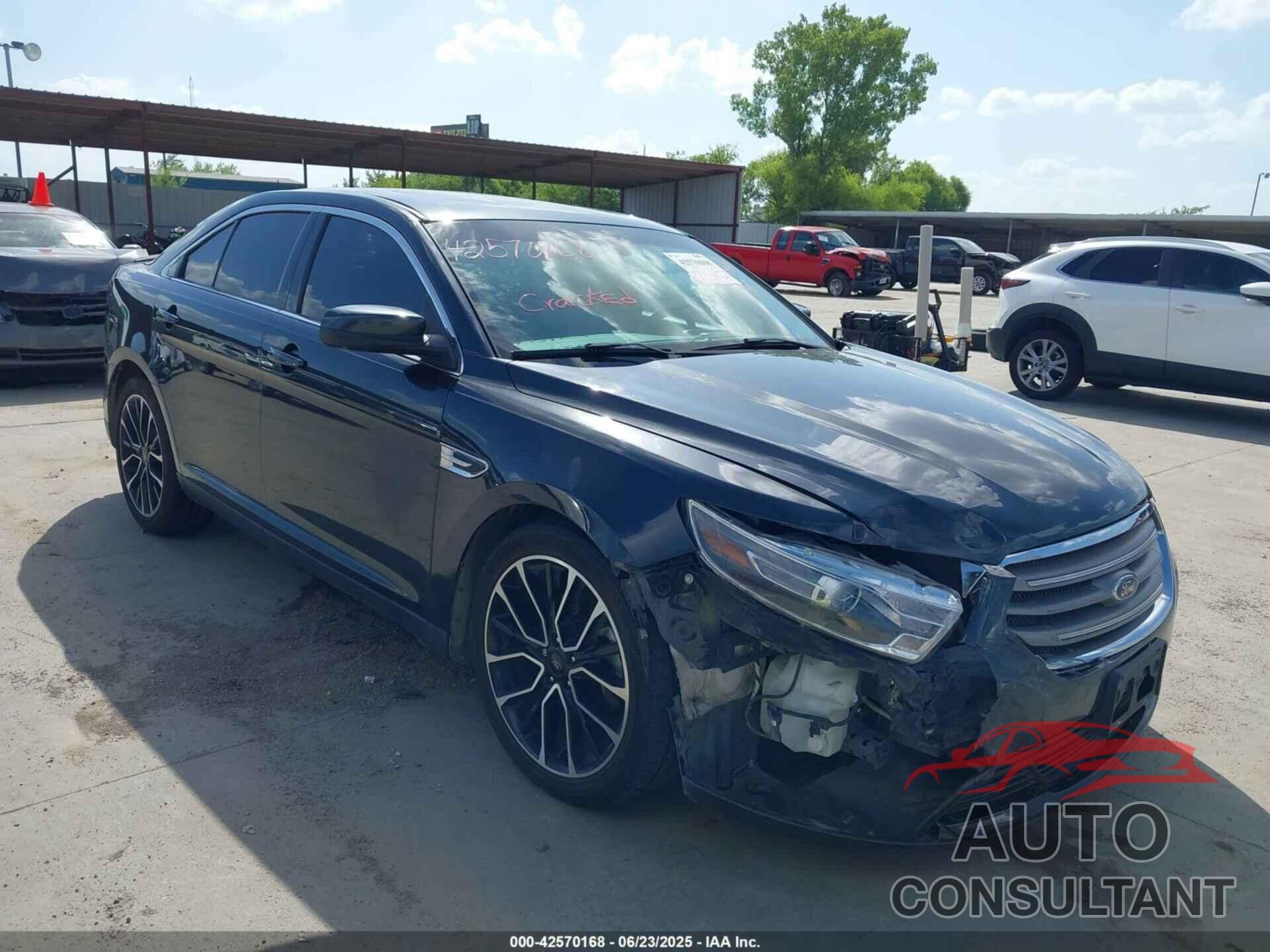 FORD TAURUS 2017 - 1FAHP2E92HG143011